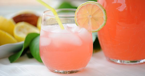 Ružové citróny sú skutočná vec (a sú ideálne na výrobu ružovej limonády)