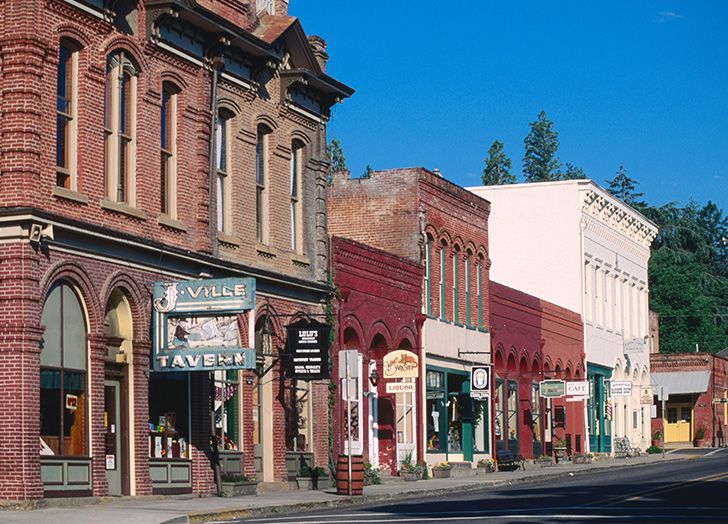 オレゴン州の魅力的な小さな町ジャクソンビル